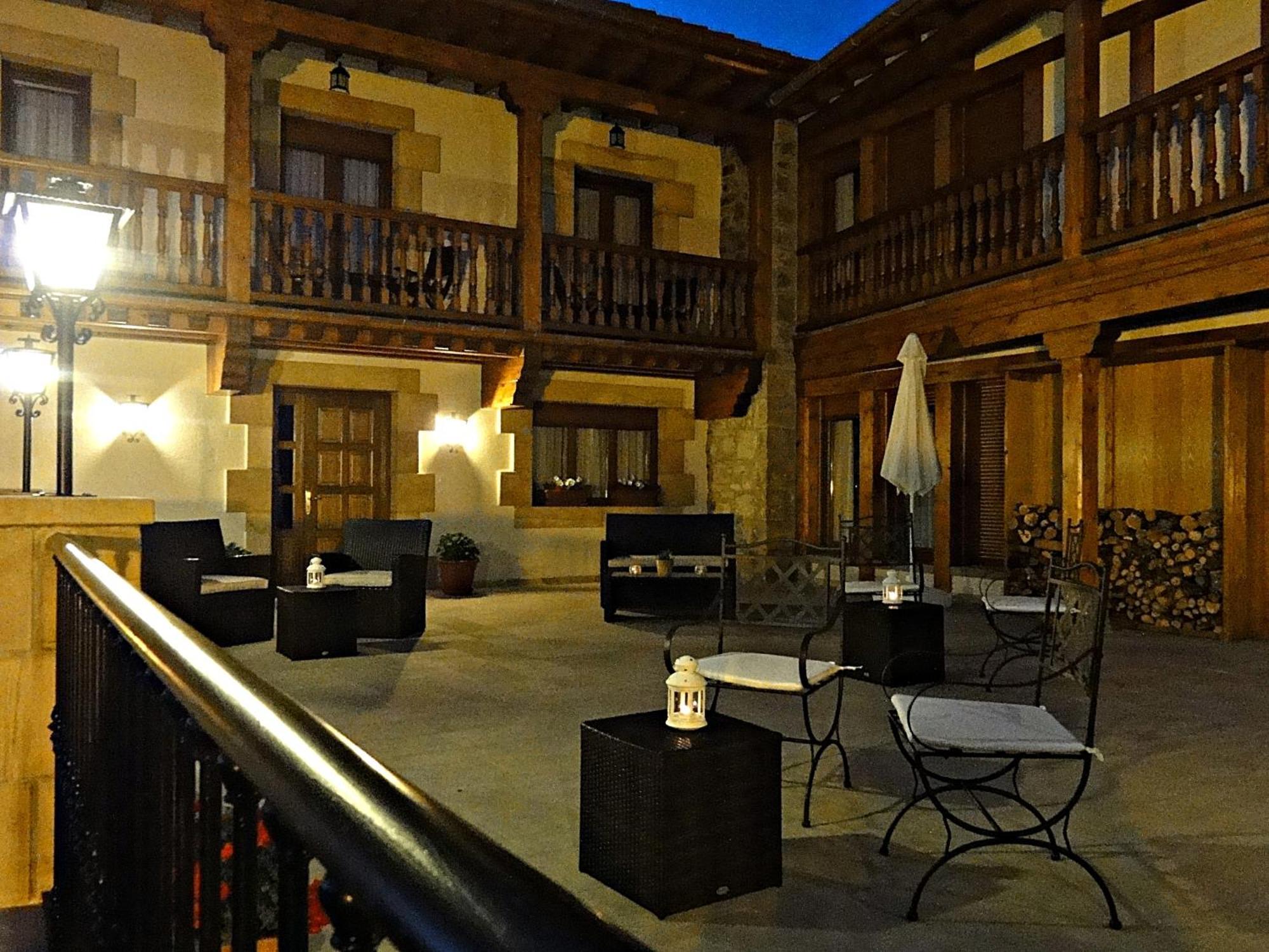 Posada Valle Del Oso Lerones Kültér fotó