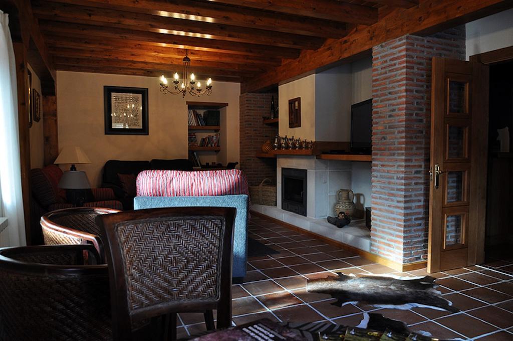 Posada Valle Del Oso Lerones Kültér fotó