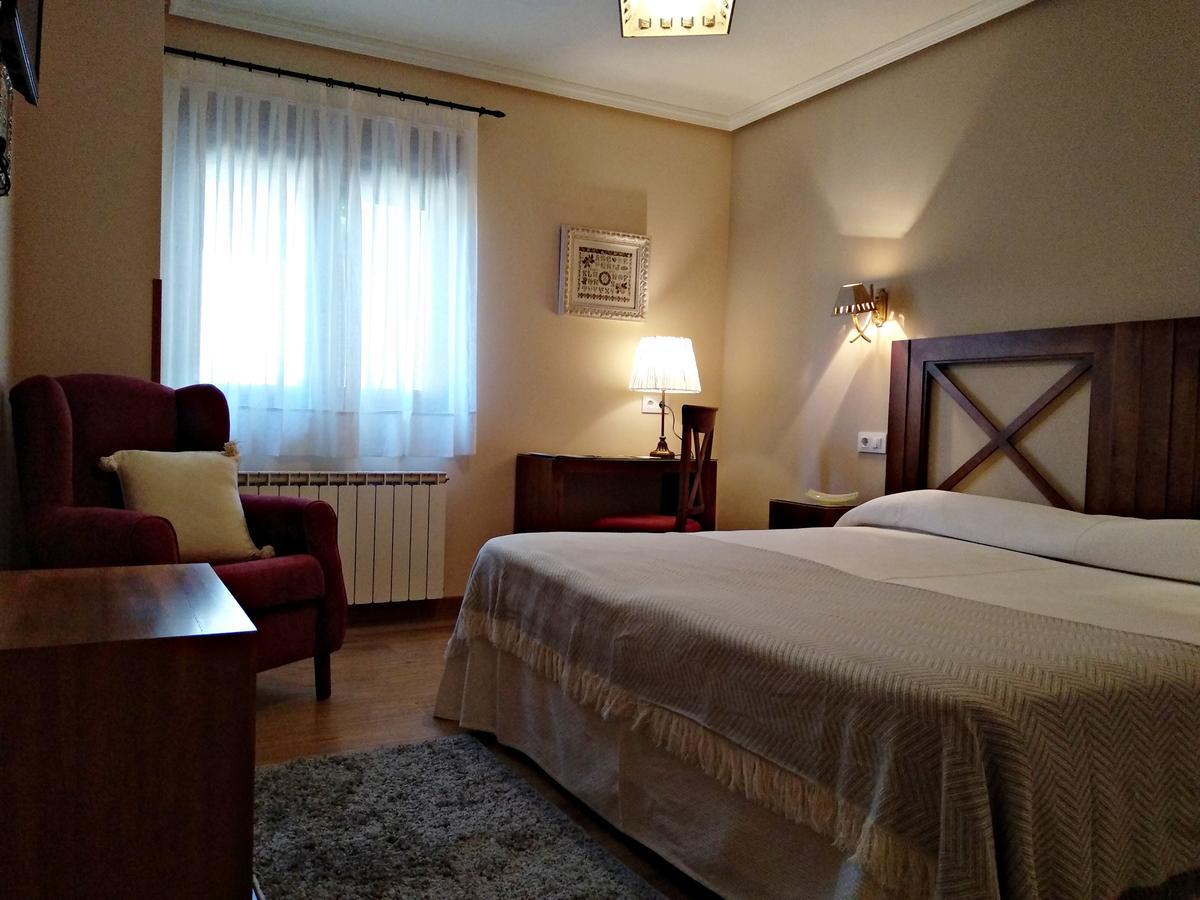 Posada Valle Del Oso Lerones Kültér fotó