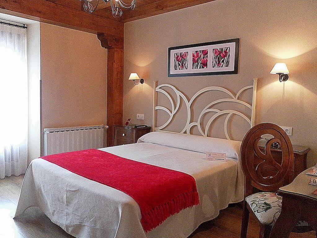 Posada Valle Del Oso Lerones Kültér fotó